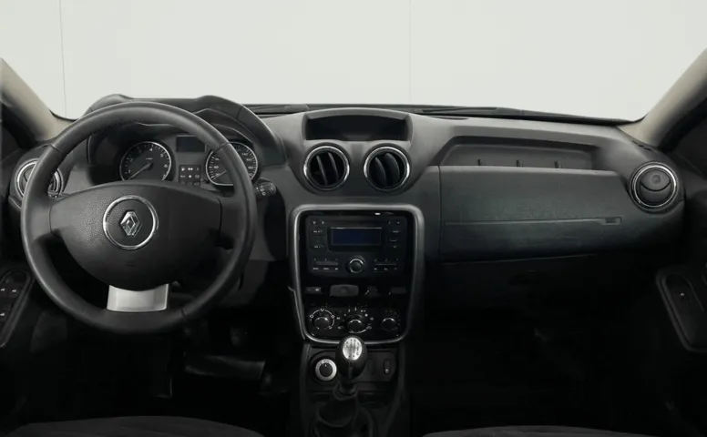Renault Duster I 2.0 MT (135 л.с.) 4WD