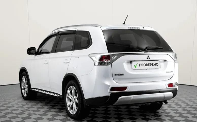 Mitsubishi Outlander III Рестайлинг 2.0 CVT (146 л.с.) 4WD