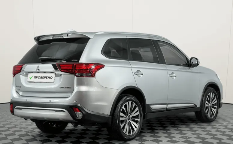 Mitsubishi Outlander III Рестайлинг 3 2.4 CVT (167 л.с.) 4WD