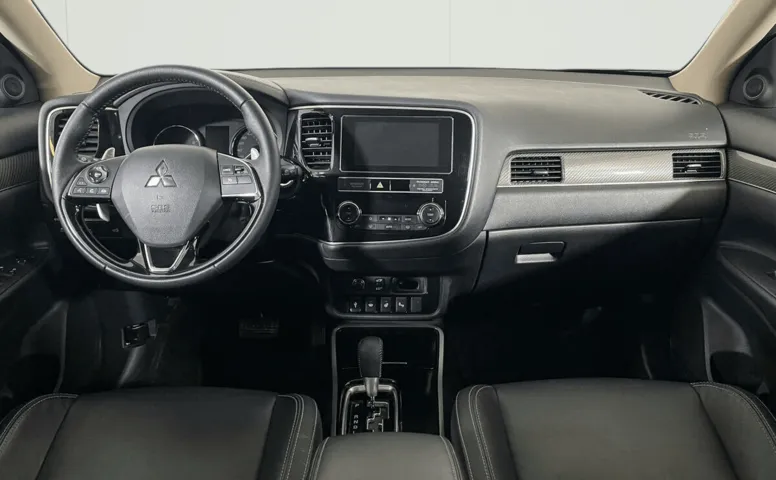 Mitsubishi Outlander III Рестайлинг 3 2.4 CVT (167 л.с.) 4WD