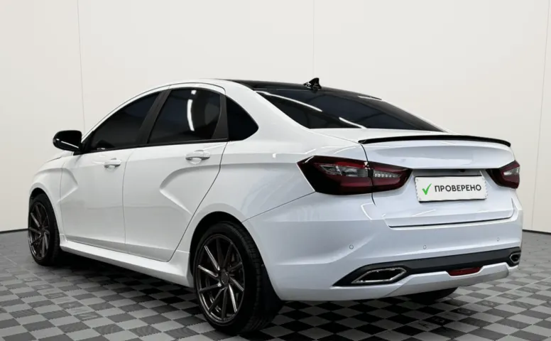 Lada (ВАЗ) Vesta I Рестайлинг (NG) 1.8 CVT (122 л.с.)