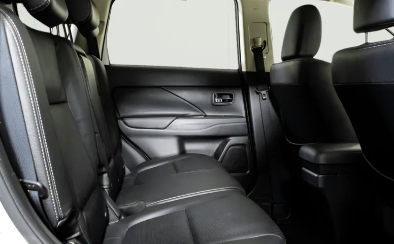 Mitsubishi Outlander III Рестайлинг 2.0 CVT (146 л.с.) 4WD