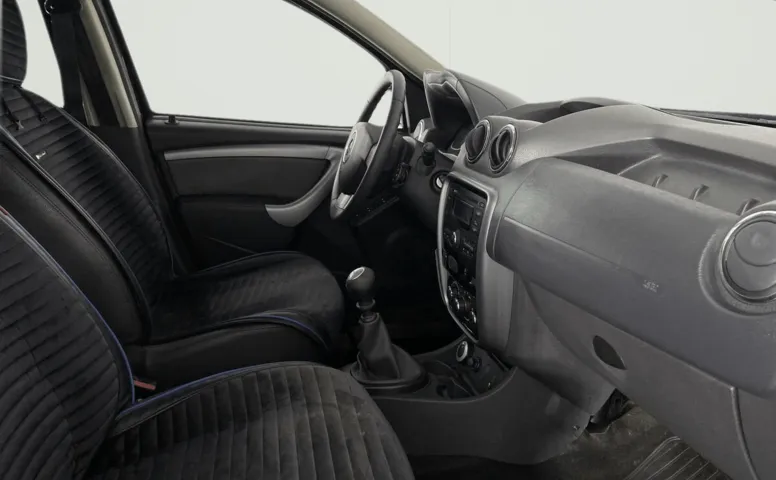 Renault Duster I 2.0 MT (135 л.с.) 4WD